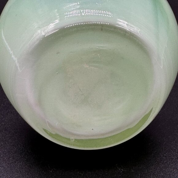 Hand Blown Glass Vase Green And White Swirl 5.5" Tall - Picture 5 of 7
